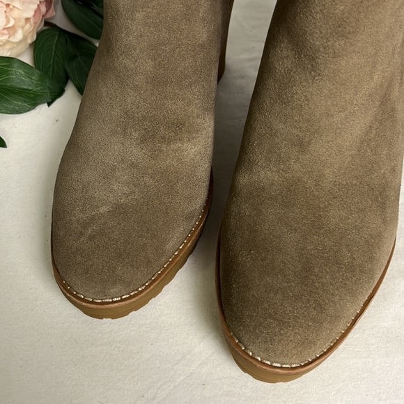 Lauren Ralph Lauren Steph Women’s Taupe Suede Shearing Trim Booties - Picture 6 of 10